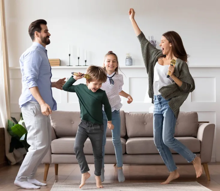 familia feliz silueta obamacare